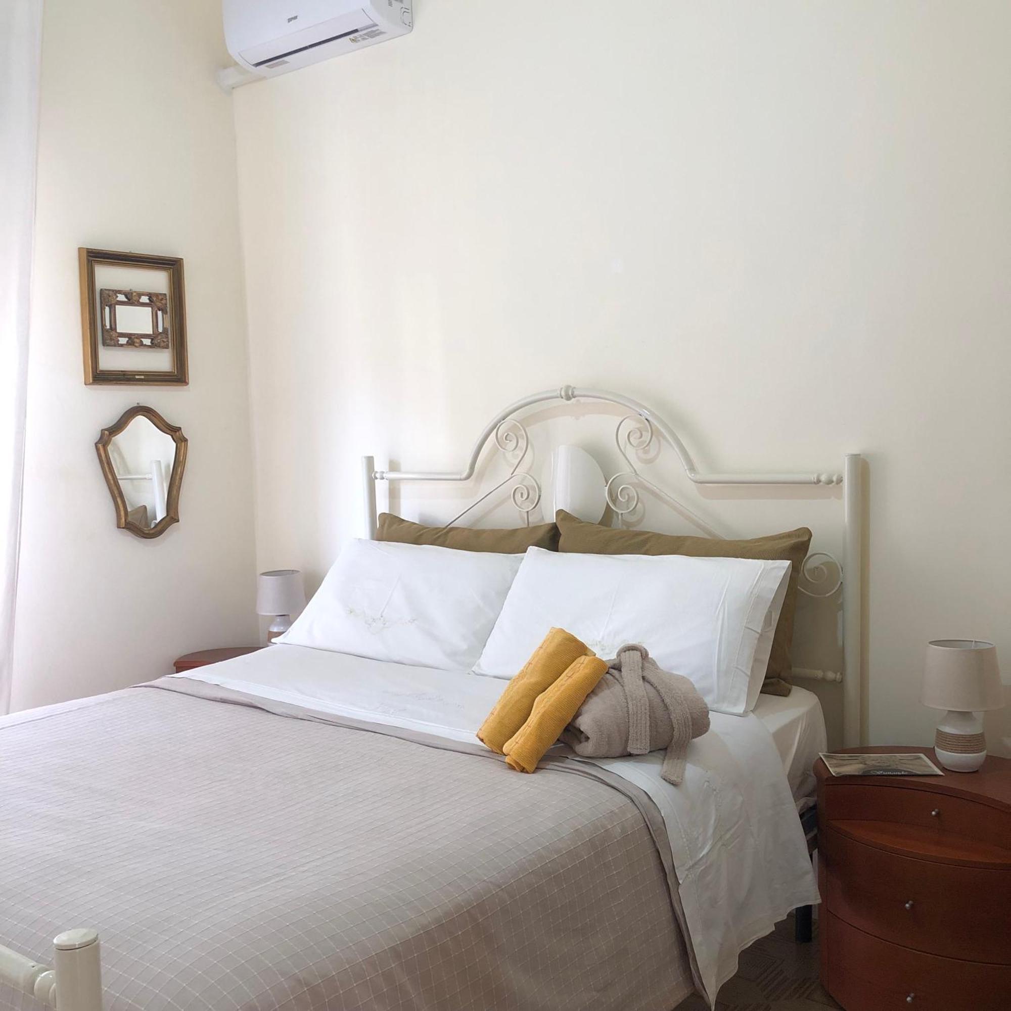 Casa Dorina Charme E Comfort A 100 M Dal Mare Donnalucata  Kültér fotó